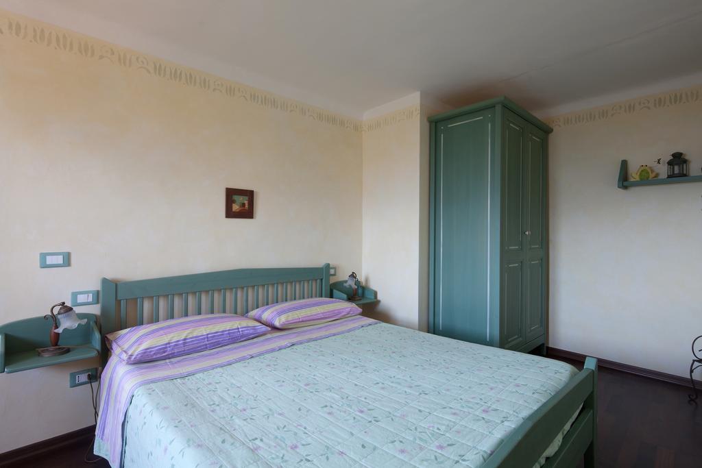 B&B La Pulce Dorata Mulazzo Exterior photo
